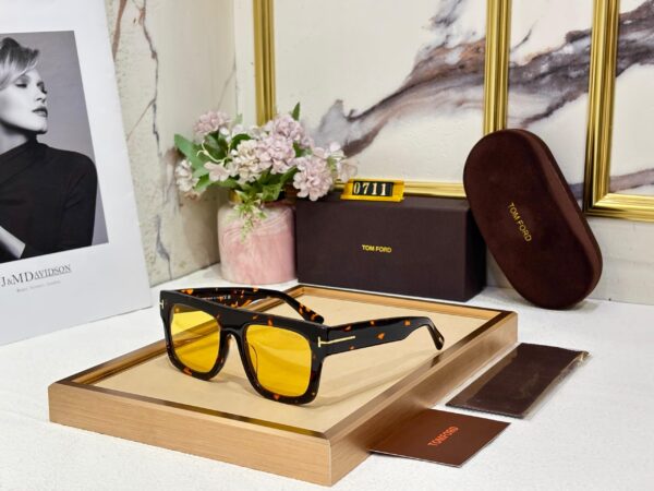 TOM FORD MEN'S WAYFARER. - Image 2