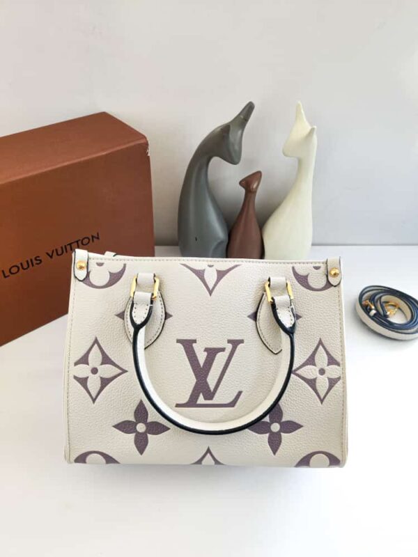 Louis Vuitton 💫 - Empreinte Monogram Giant On The Go PM (Coded) "
