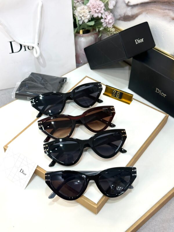Dior - Image 2