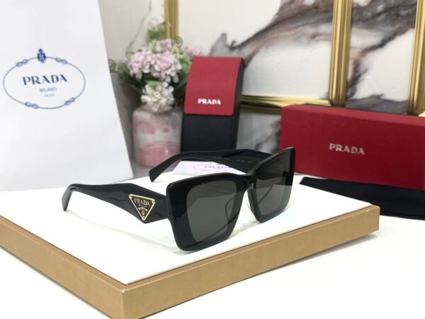 Prada - Image 4