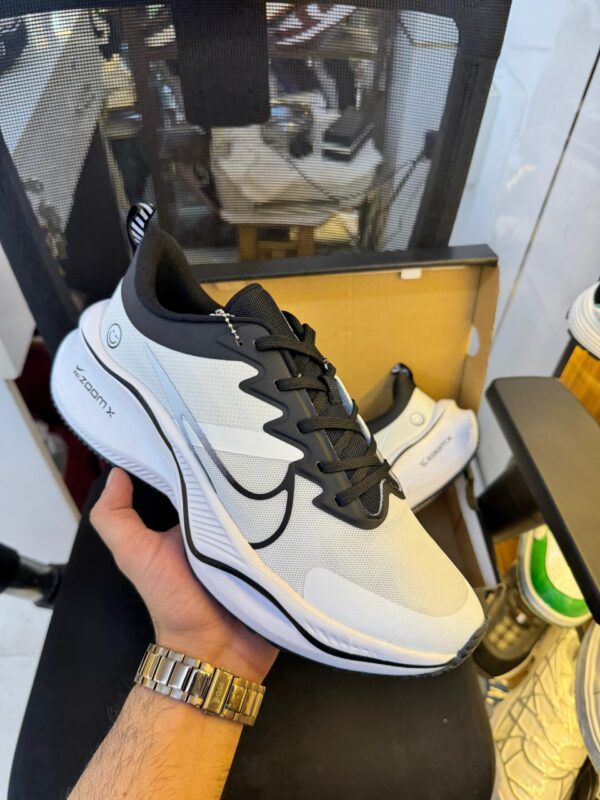 NIKE SMILEY RUNNING SHOES - Image 2