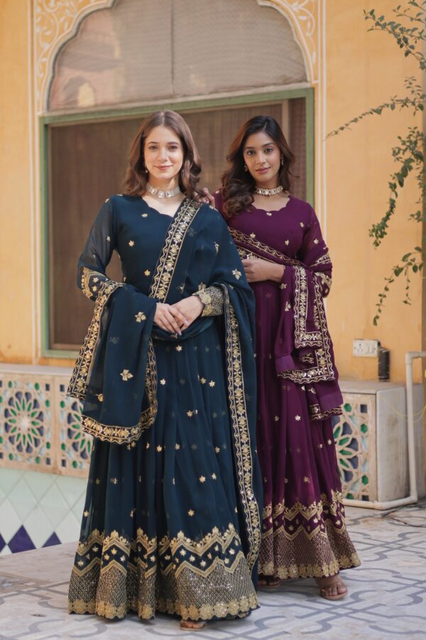 DESIGNER READYMADE GOWN FOR WOMEN - Image 2