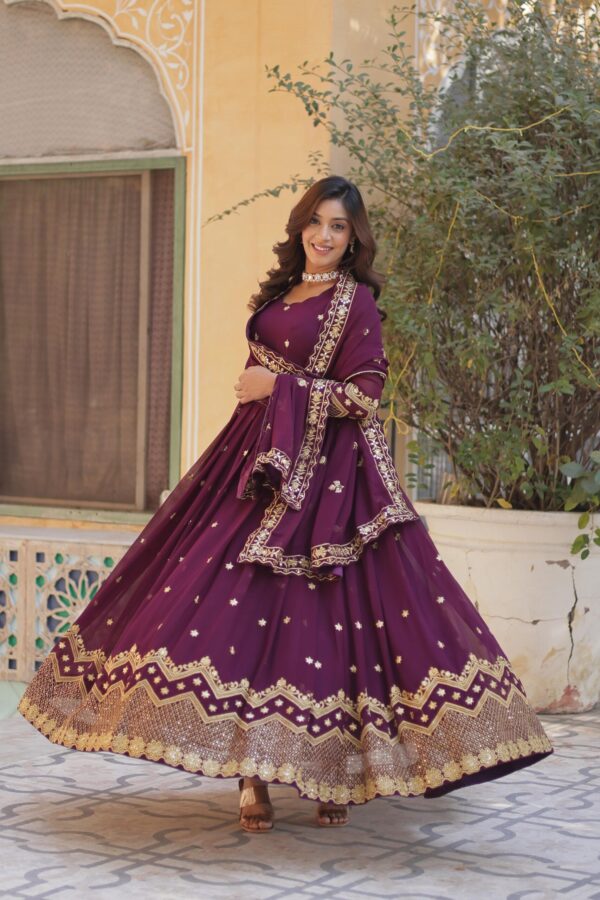 DESIGNER READYMADE GOWN FOR WOMEN - Image 4