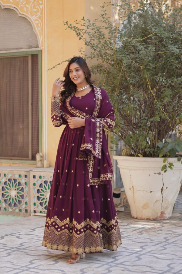 DESIGNER READYMADE GOWN FOR WOMEN - Image 6