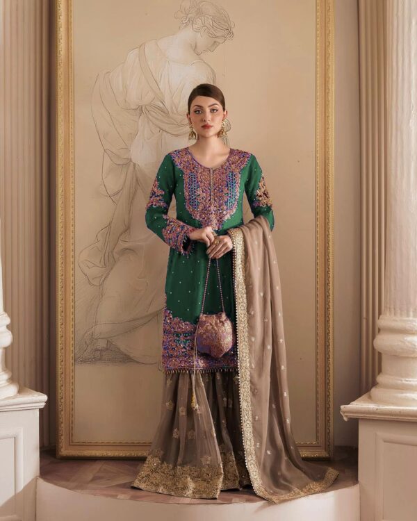 Ready Made Georgette Designer Suit. - Image 8