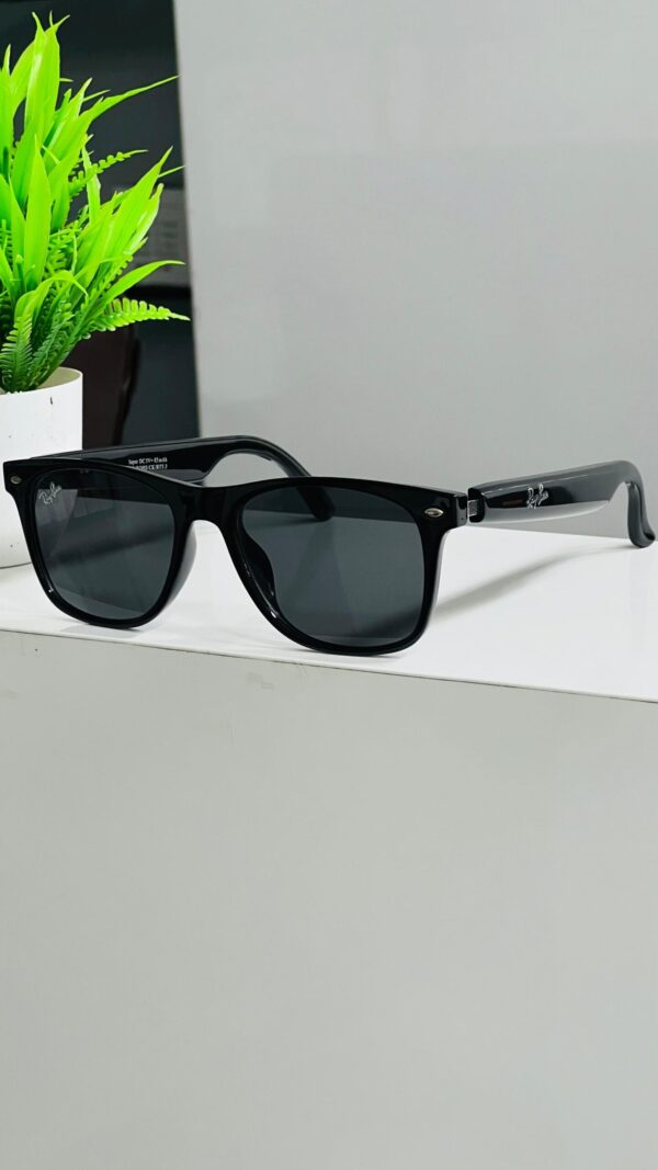 RAYBAN AEGA BLUETOOTH SMART GLASSES.