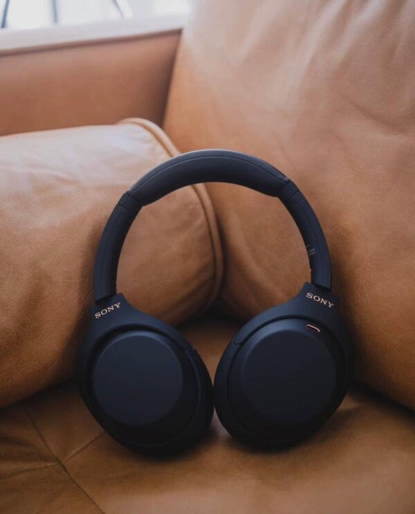 SONY EXTRA BASS HEADPHONES.