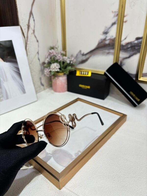 ROBERTO CAVALLI FOR WOMEN. - Image 4