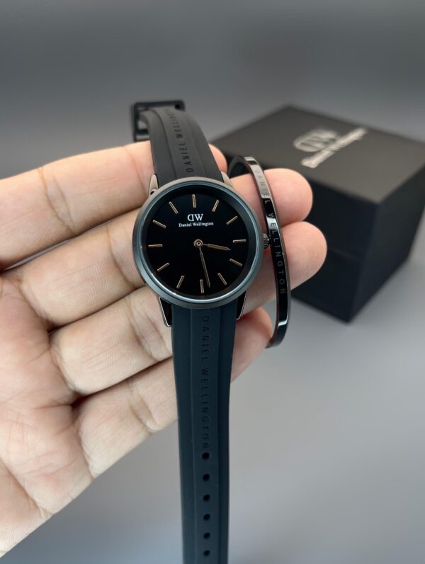 Daniel Wellington Watch For Women. - Image 3