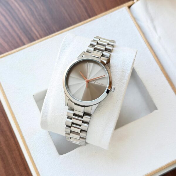 Calvin Klein Burst Analog For Women - Image 3