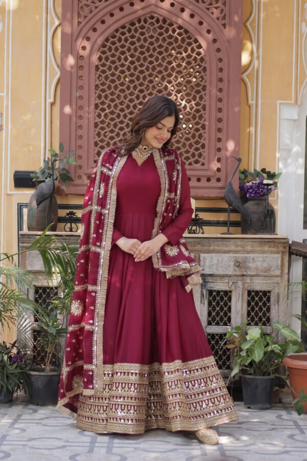 Ready made Fully stitched Star Georgette and Embroidery Zari Sequins-work Gown with designer lace border Work Dupatta.  - Image 4