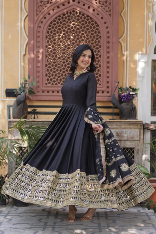 Ready made Fully stitched Star Georgette and Embroidery Zari Sequins-work Gown with designer lace border Work Dupatta.  - Image 9