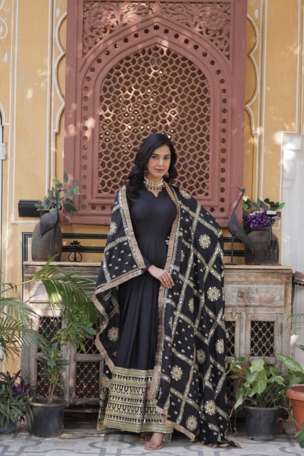 Ready made Fully stitched Star Georgette and Embroidery Zari Sequins-work Gown with designer lace border Work Dupatta.  - Image 7