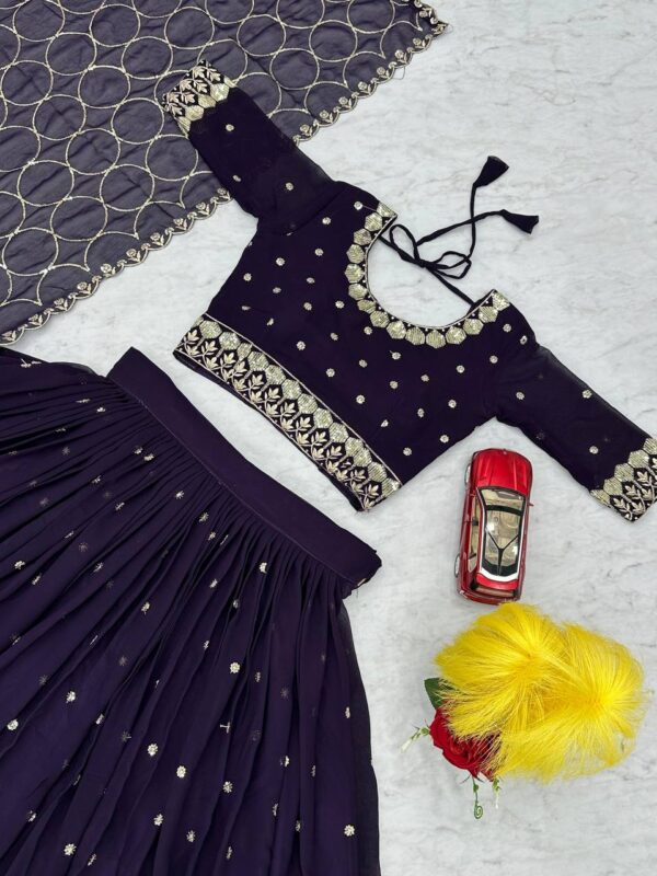 Wedding Special Heavy Embroidery Lehenga - Image 5