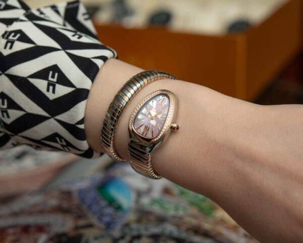 Bvlgari Serpenti Watch For Women - Image 5