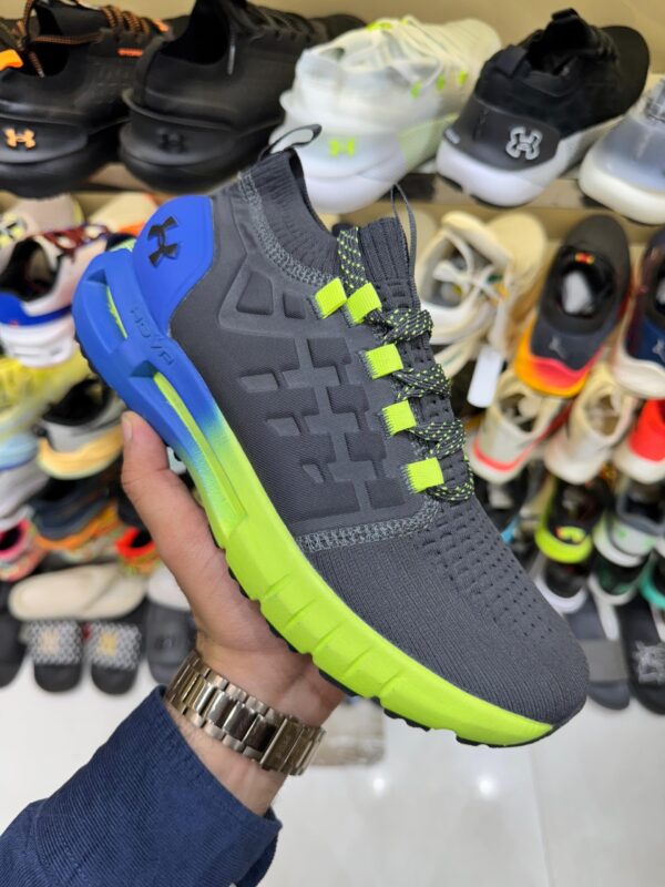 UNDERARMOUR HOVR PHANTOM 4 SHOES
