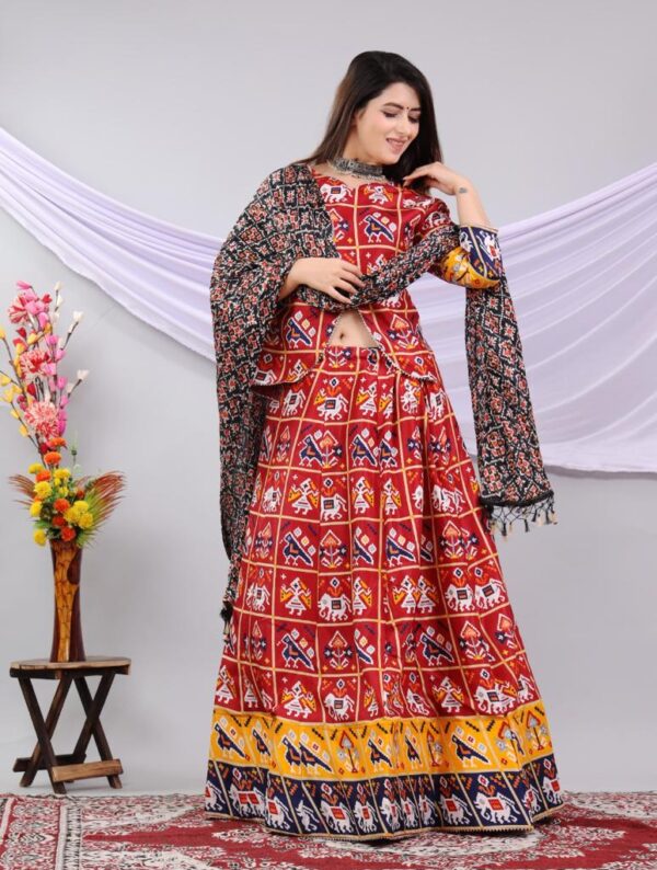 Lahenga Paplem Dupatta Set