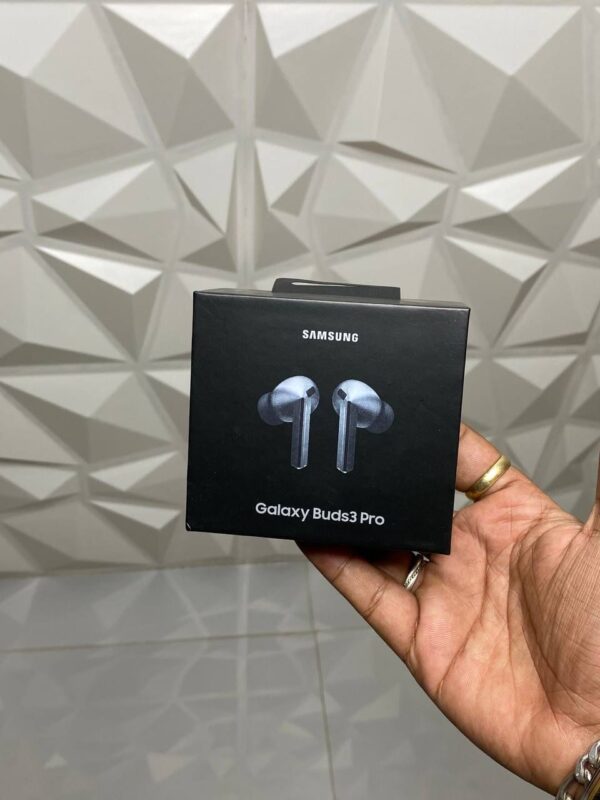 SAMSUNG BUDS