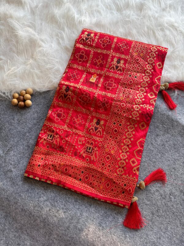 Banarsi Patola Saree - Image 10