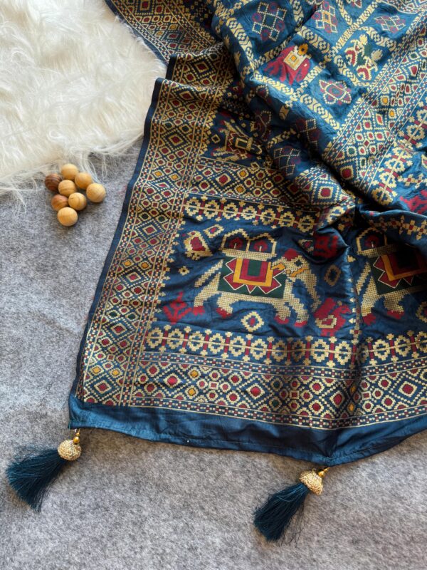 Banarsi Patola Saree - Image 2