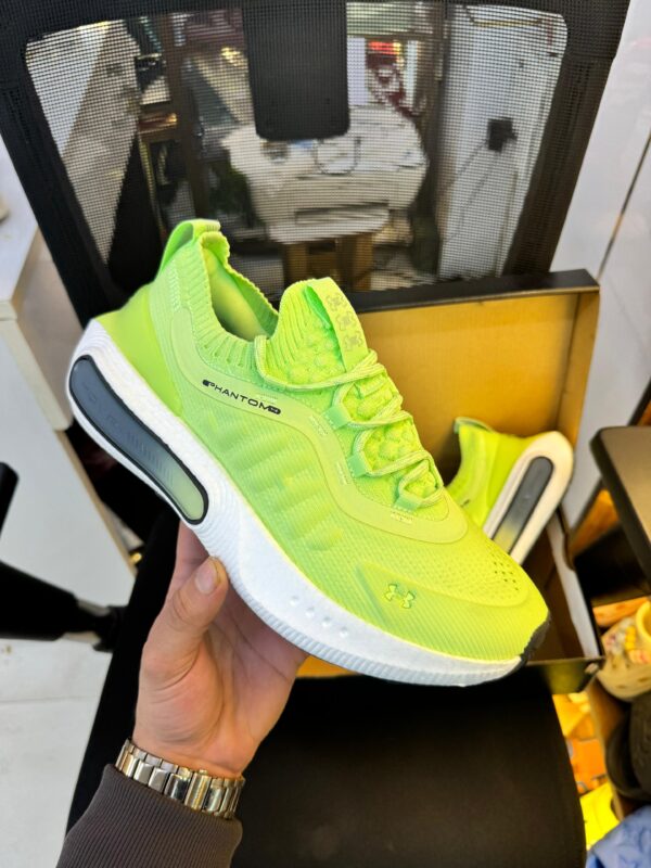 UNDERARMOUR HOVR PHANTOM Shoes - Image 3