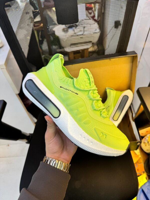 UNDERARMOUR HOVR PHANTOM Shoes - Image 4