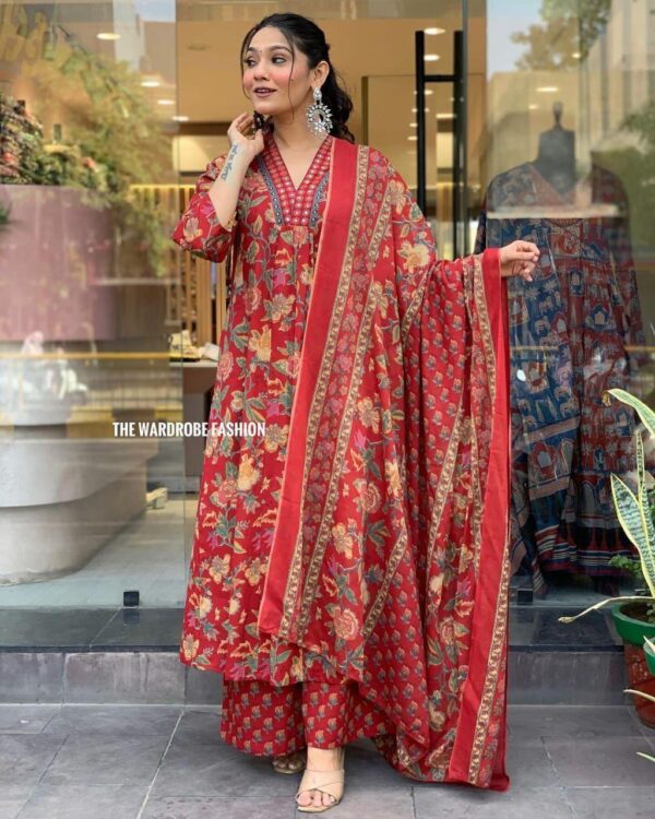 Cotton kurta and Pant with dupatta - Image 9