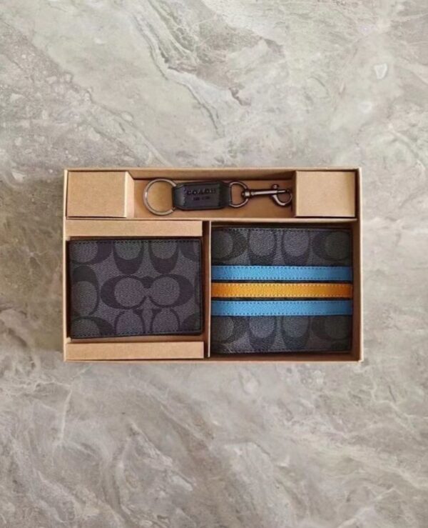 COACH SET