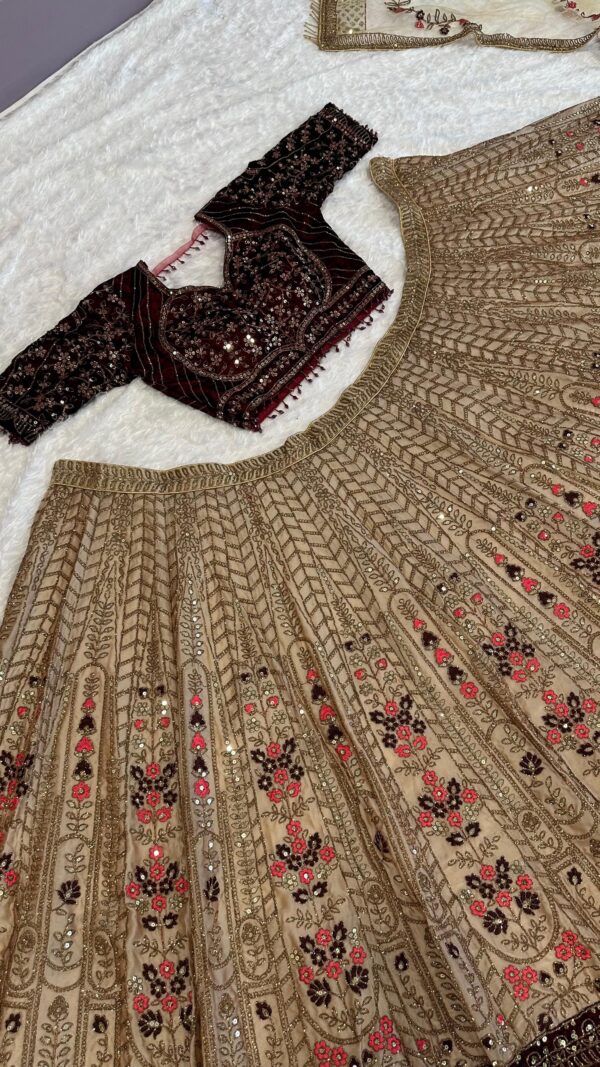 Wedding Season lehenga set - Image 3