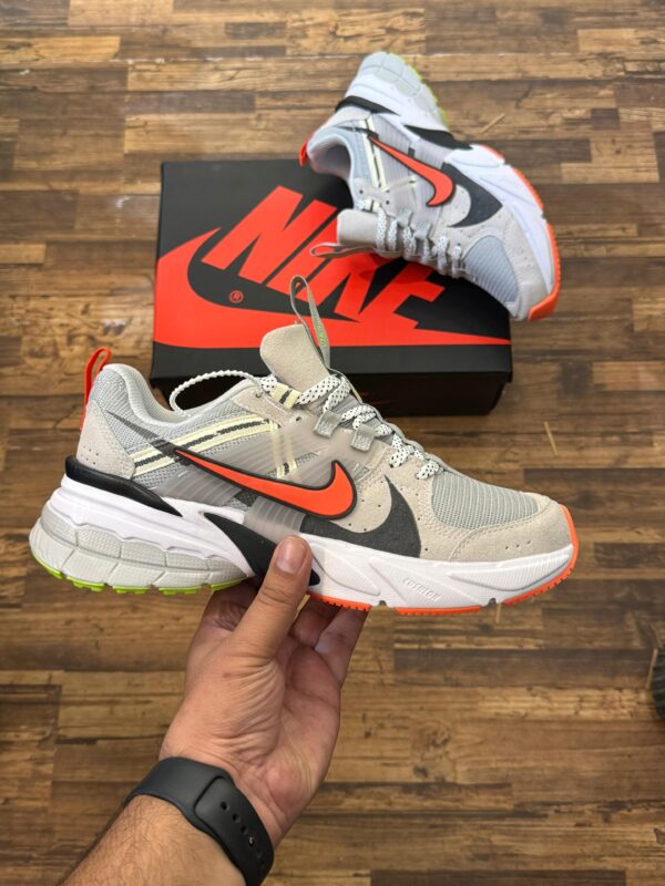 Nike V2K Run For Men