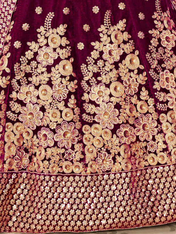 HEAVY BRIDAL LEHENGA CHOLI - Image 2
