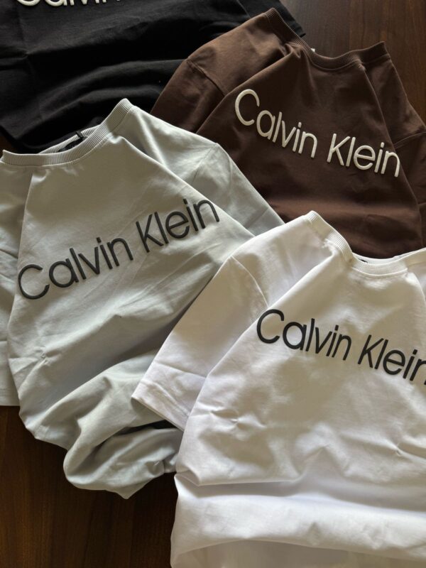 Calvin Klein T Shirt