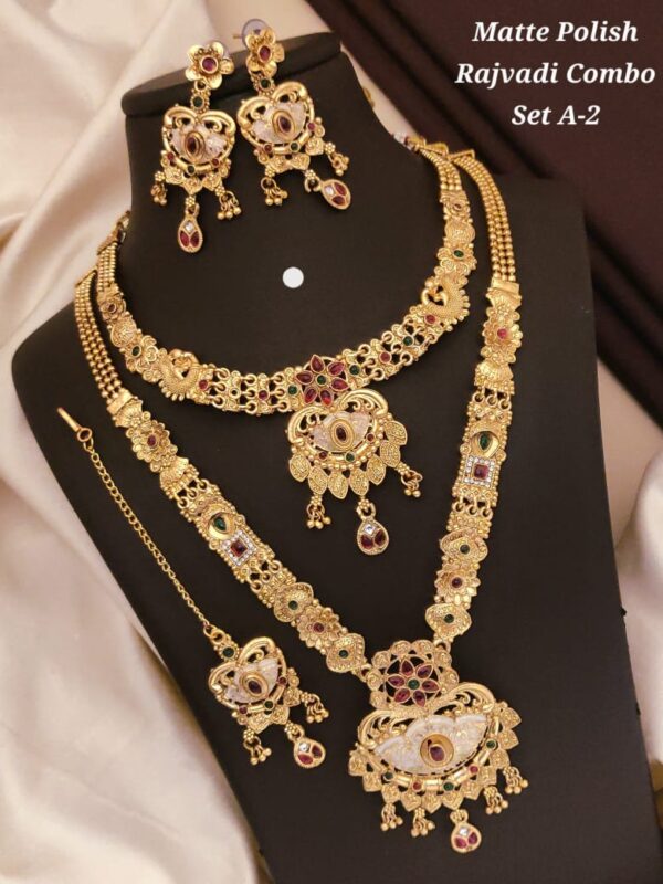 Heavy Necklace Set