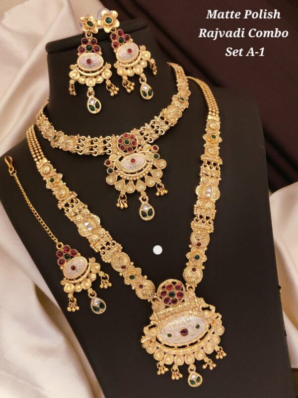 Heavy Necklace Set - Image 3