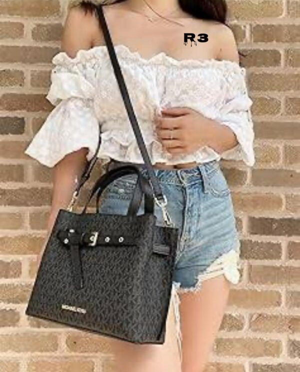 MICHAEL KORS MODEL EMILIA BAG