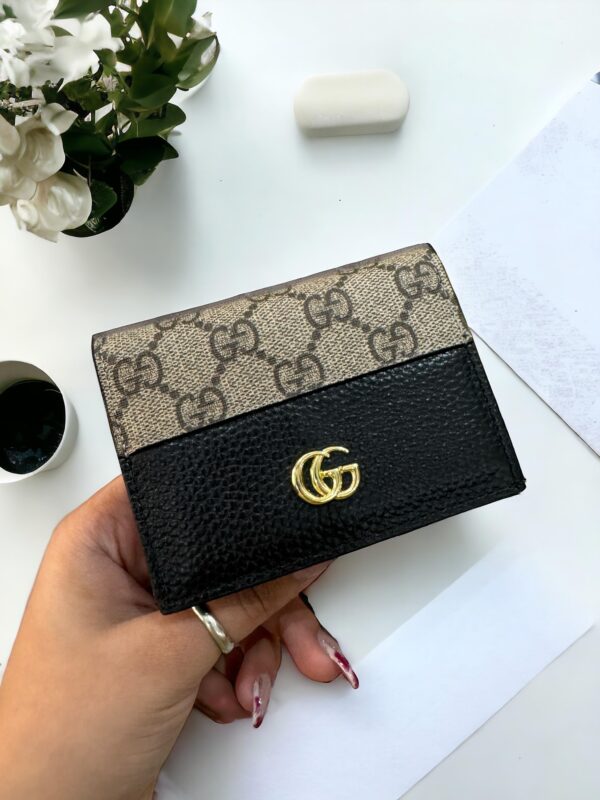 GUCCI BI- FOLD WALLET - Image 2