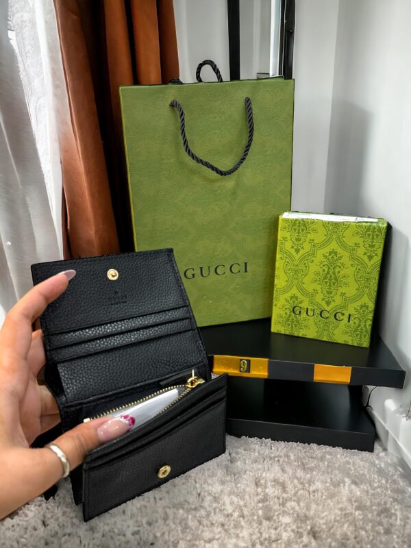 GUCCI BI- FOLD WALLET - Image 4