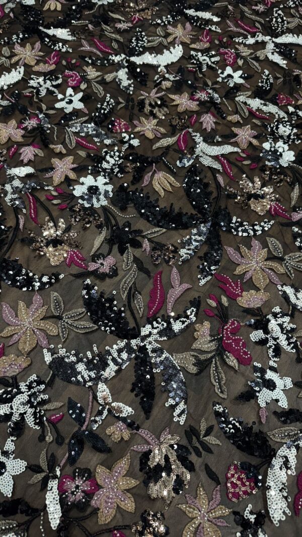 Party Wear Fluid Tissue Silk Saree - Image 4