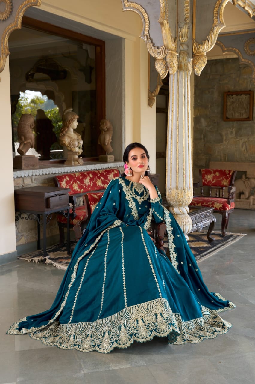 Firozi Elegance Lehenga - Image 3