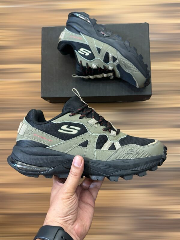 Skechers Arch fit Trail Air