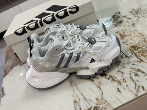 ADIDAS XLG RUNNER DELUXE GREY SILVER WHITE 
