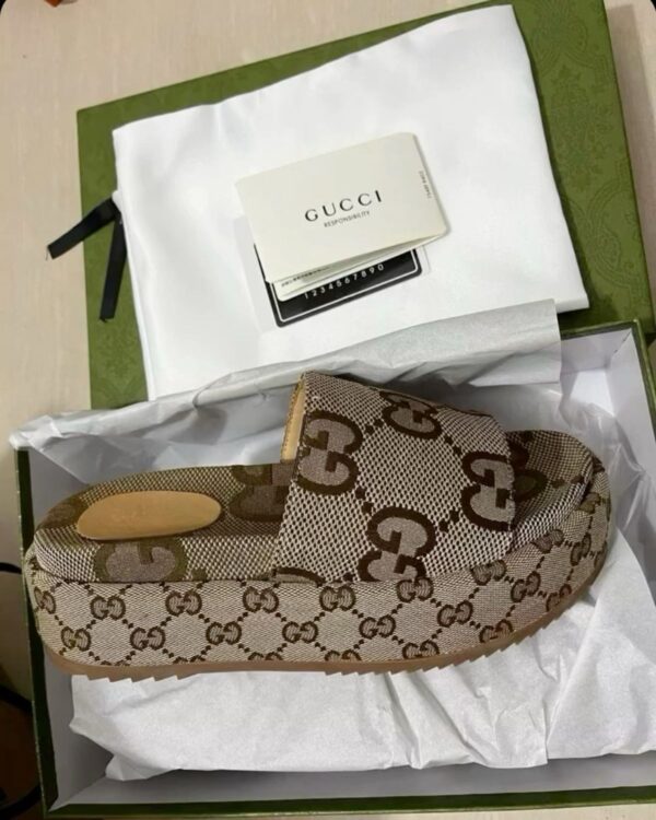 GUCCI PLATFORM SLIDE SANDAL - Image 2