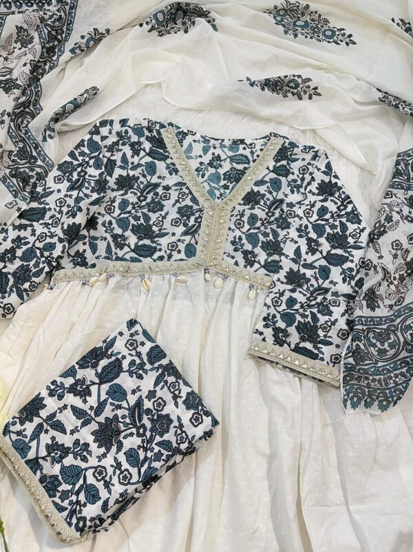 Alia style Fully Stitched Suit set - Image 2