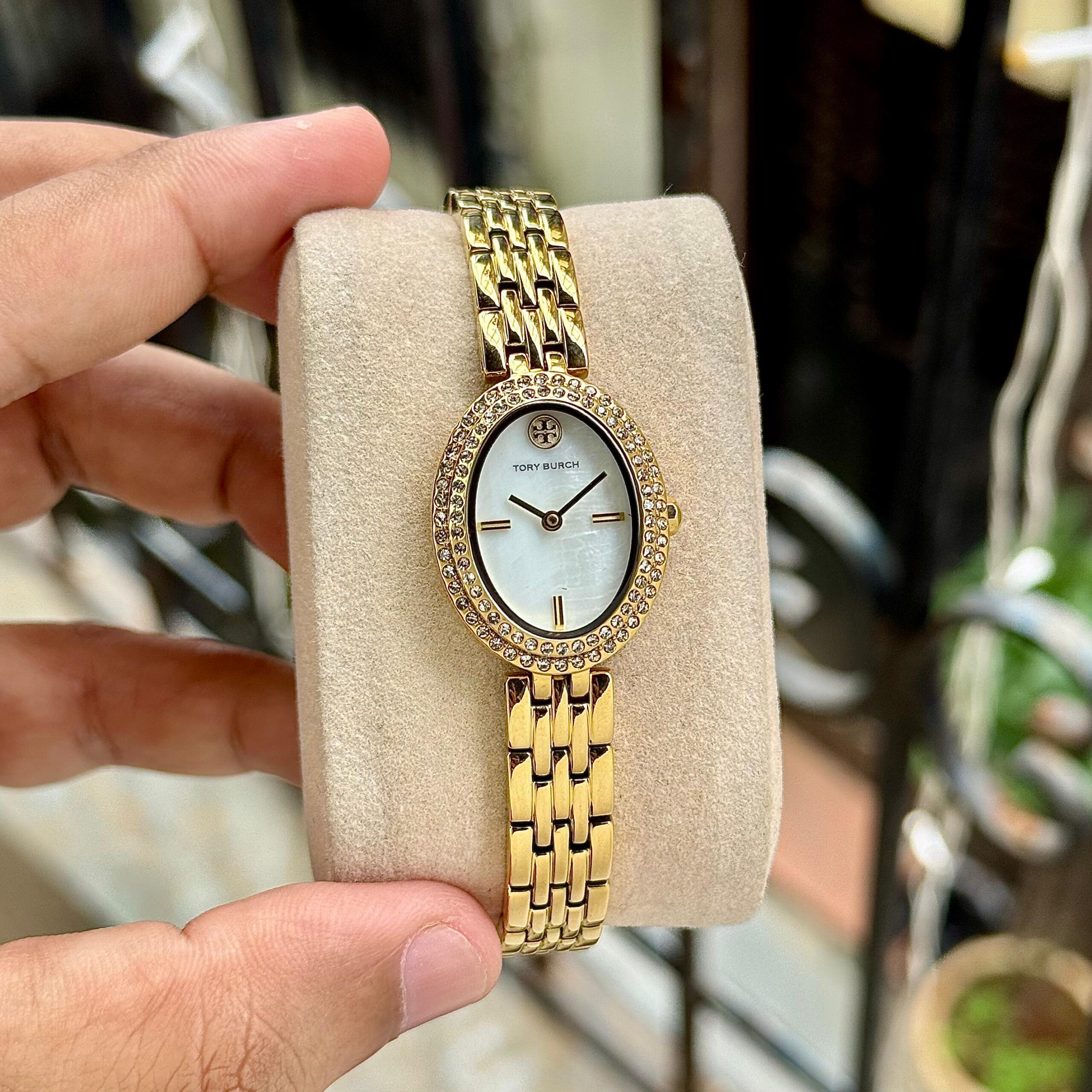 TORY BURCH THE OVAL WATCH