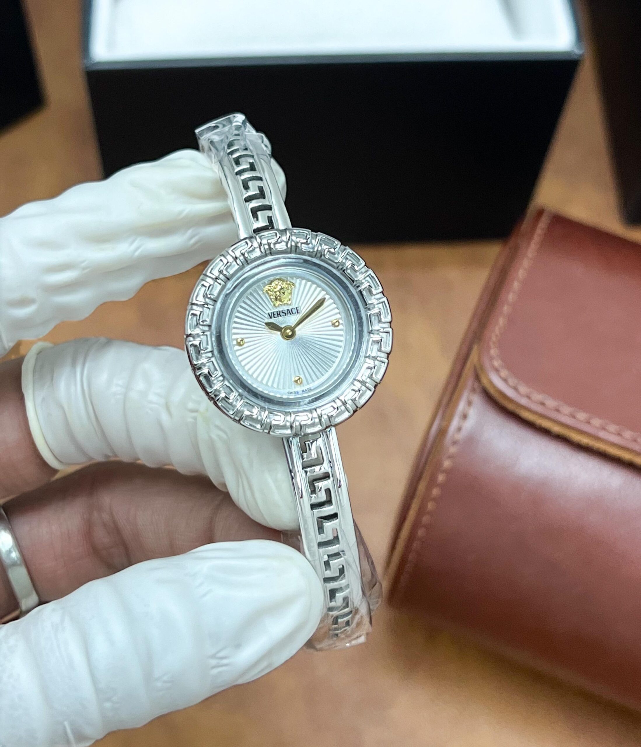 Versace VE8C00324 Iconic La Greca Watch - Image 5