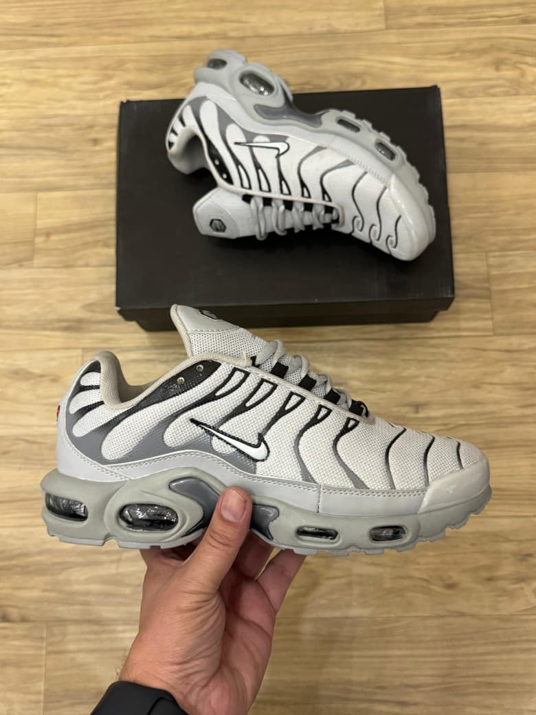Nike Air Max Plus - Image 2