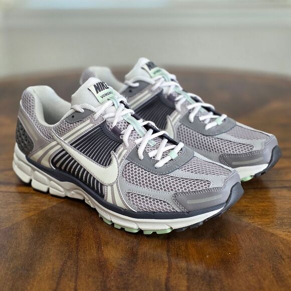 Nike Air Zoom Vomero 5 ‘Cobblestone and Flat Pewter’