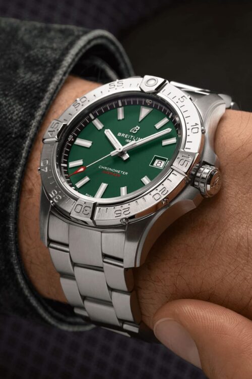 BREITLING AVENGER Watch