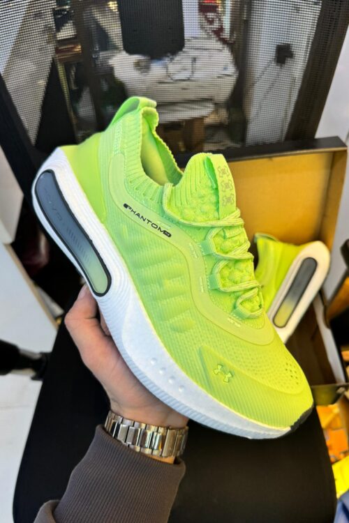 UNDERARMOUR HOVR PHANTOM Shoes