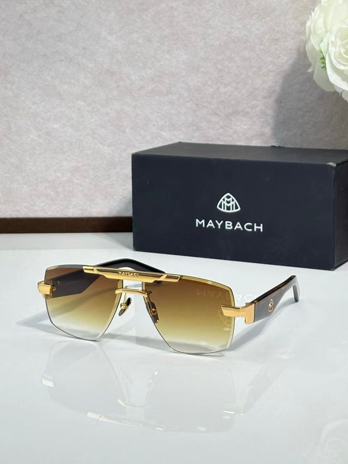 Maybach Wayfarer Unisex Sunglasses - Image 3